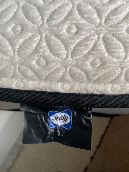 Продам матрас 180