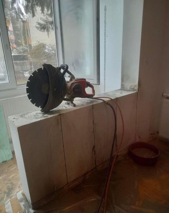 Demolari,taieturi in beton,spargem beton,decupari usi,gresie faianta.