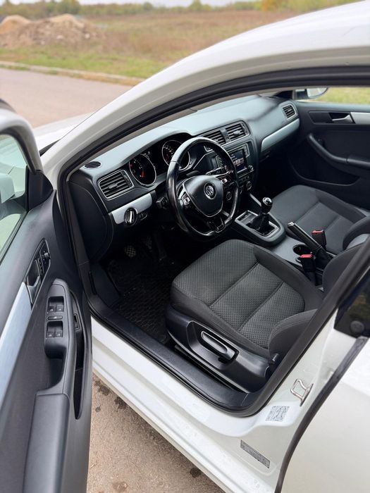 VW Jetta 2018 2.0 TDI