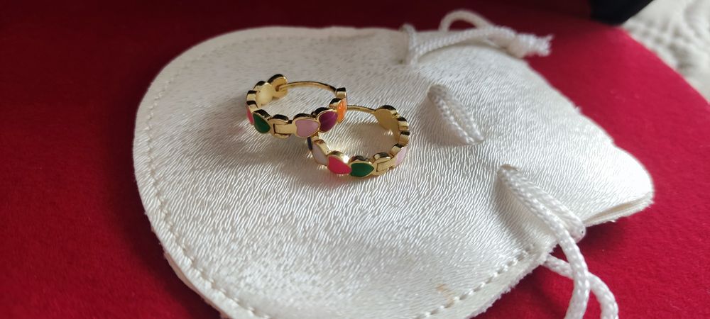 Четири модела нови обици