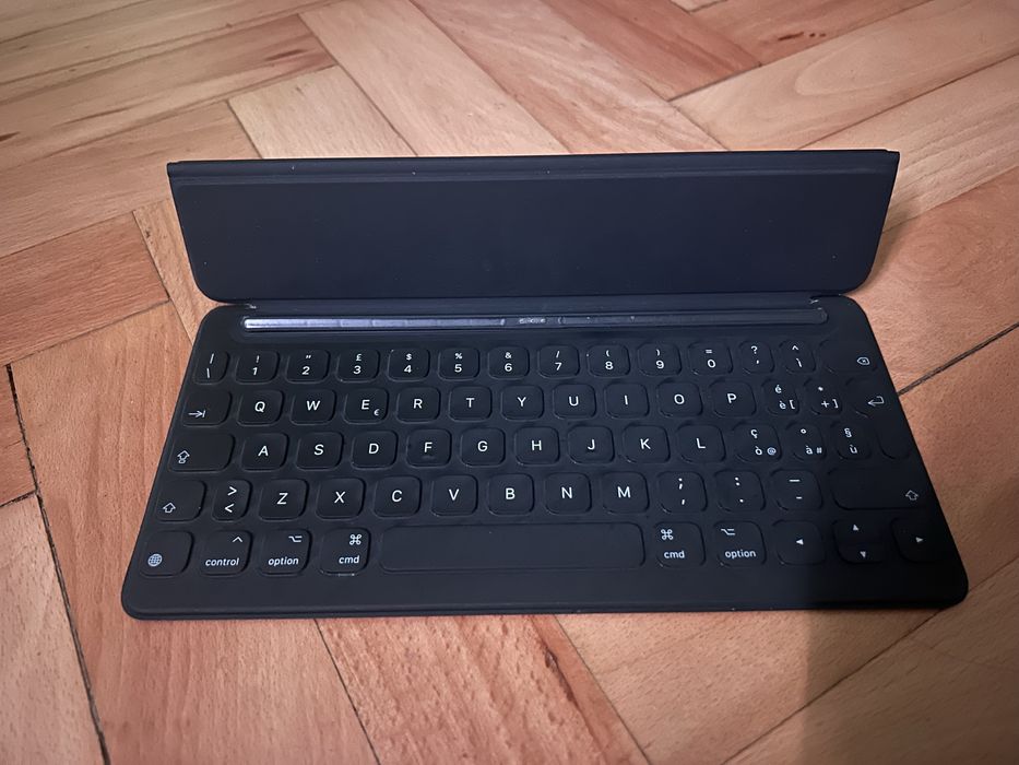 Tastatura Smart Keyboard Apple