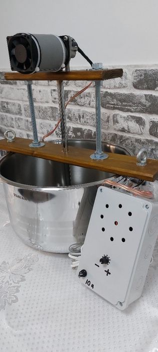 Amestecator automat pentru gemuri,  zacusca, bulion ,ketchup, crema de prajitura ,jumer etc