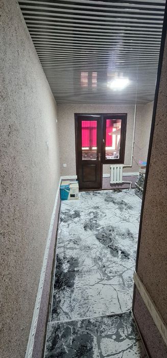 2 xonali 3-etaj kvartira sotiladi