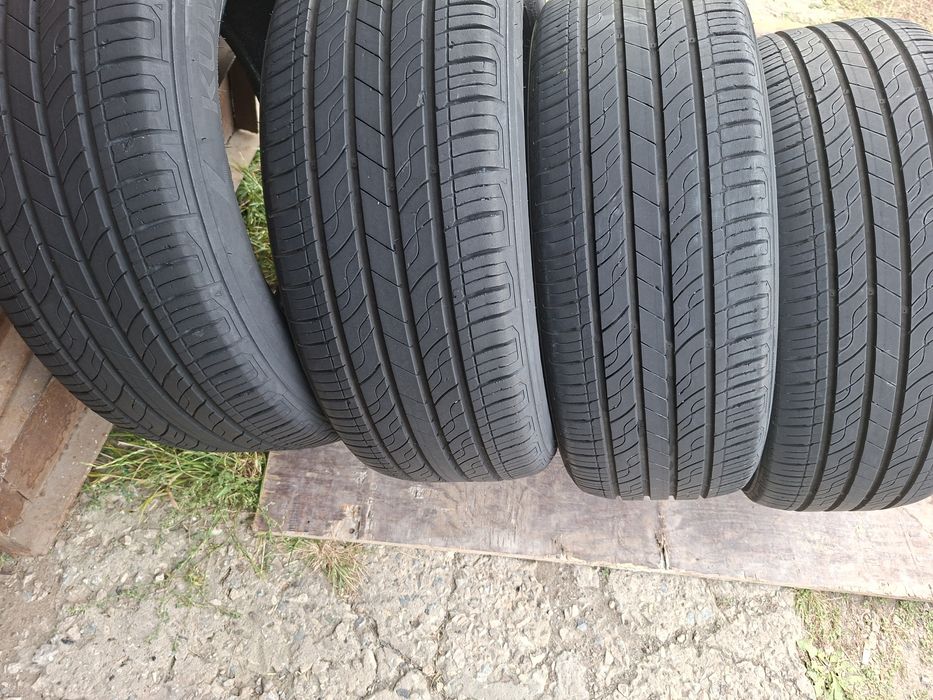 Продам шины. 225/55/17 кумхо