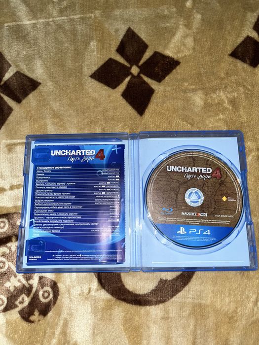 Продам Playstation 4