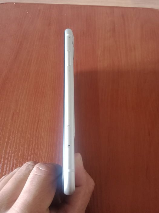 Продам Айфон 11 128гб