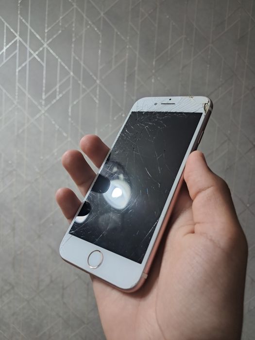 Продам Iphone 7 32гб