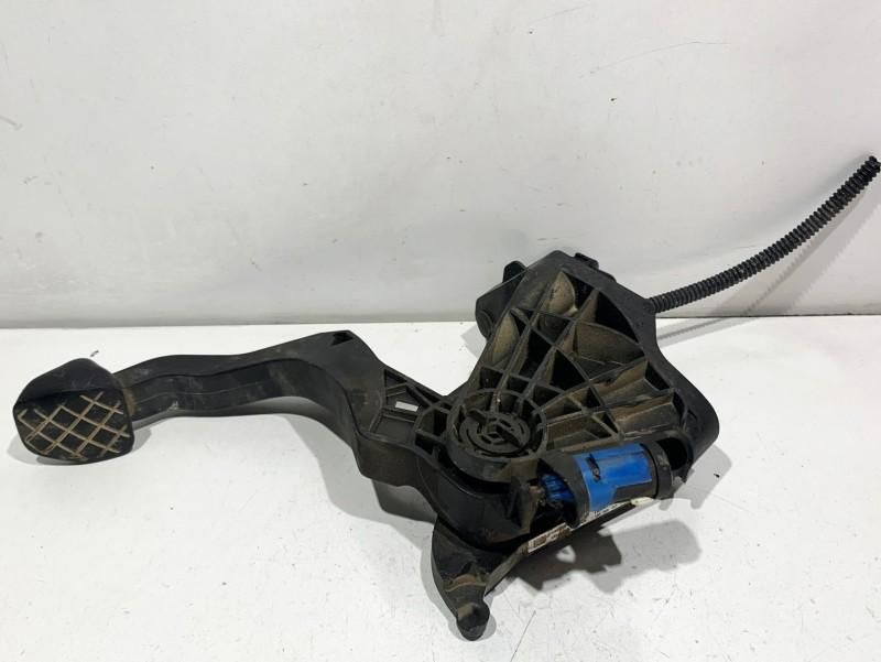 Pedala acceleratie Volkswagen Polo 5 6R 6R1721059AA 1.6 tdi