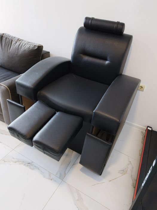 Стол за педикюр + табуретка