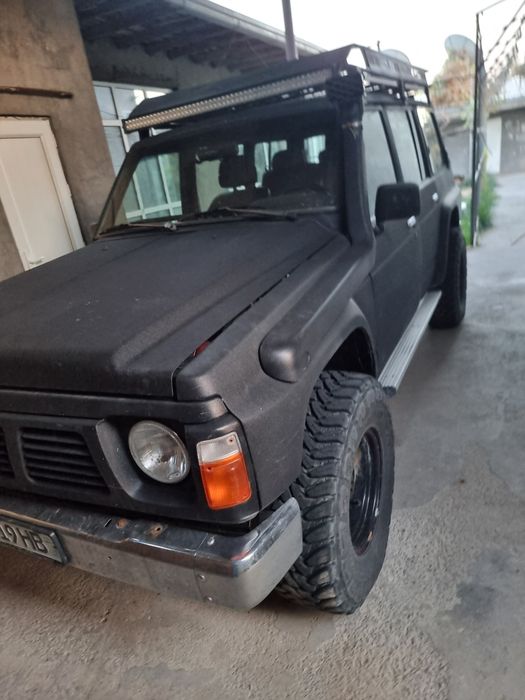 Nissan Patrol Y60