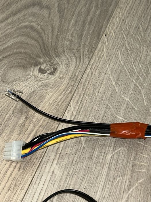 Subwoofer activ Alpine SWE-815 – funcțional