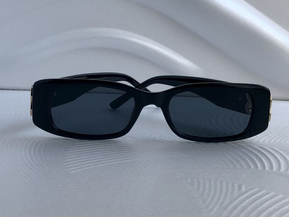 Модерни дамски слънчеви очила