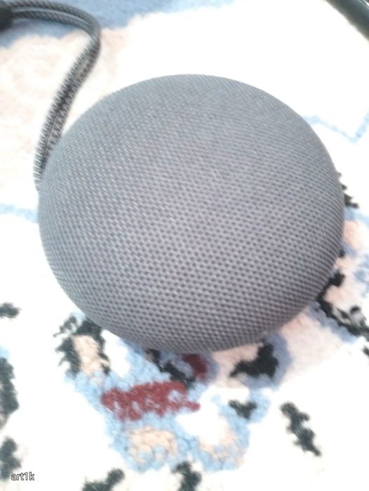 Продам музыкальную колонку .