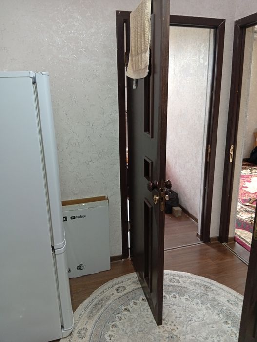 Квартира сотилади.