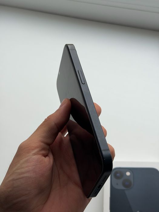 IPhone 13 - хорошее состояние