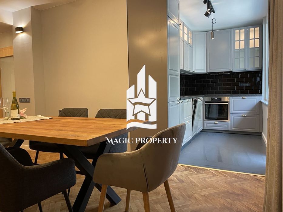 Дава се под наем Четиристаен апартамент в Бургас, Център - 100 кв.м за 969 € - Снимка #2