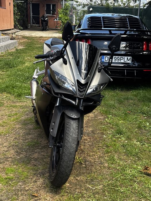 Yamaha yzf r125 2015