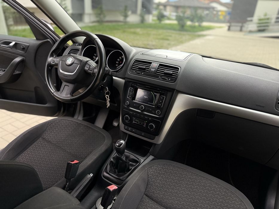Skoda Yeti GreenLine 1.6 TDI • Pachet Crom • Euro 5 • Navi Touch • Pilot Automat •