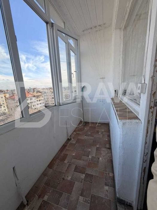 2-ен апартамент ,Панел ,58 кв.м .Кючук Париж до Камела