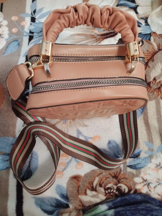 Женская маленькая сумочка