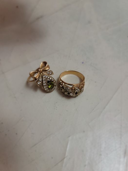 Тилла махсулотлари сотилади