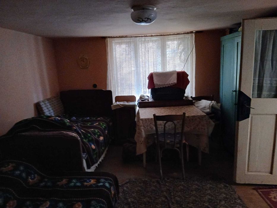 Persoana fizica vand casa la tara