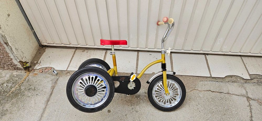 Ретро детска триколка