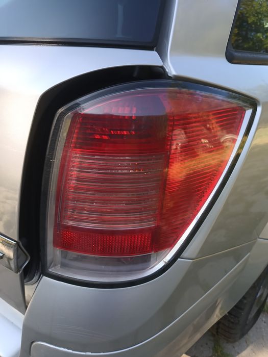 Опел Астра Х комби 1.6/105 НА ЧАСТИ