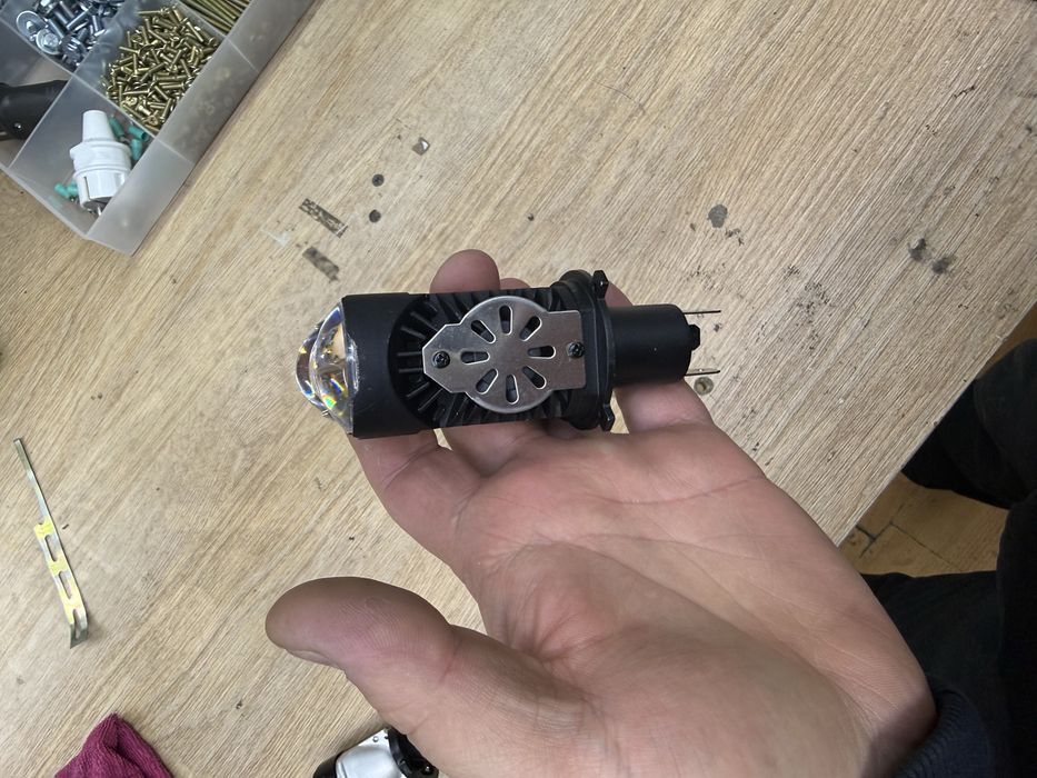 Led sotioadi          …