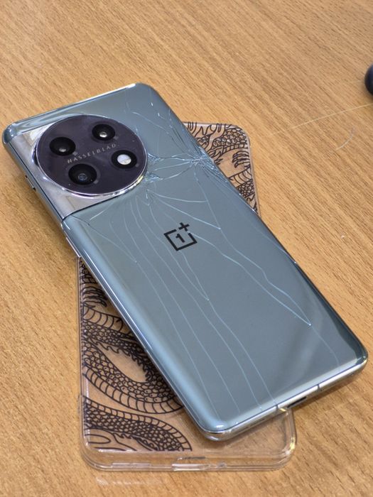Продам/Обменяю OnePlus 11 5G