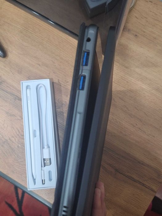 DERE T30 Pro — ноутбук-планшет 2 в 1