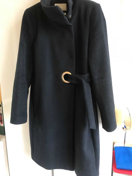 Продавам елегантно палто