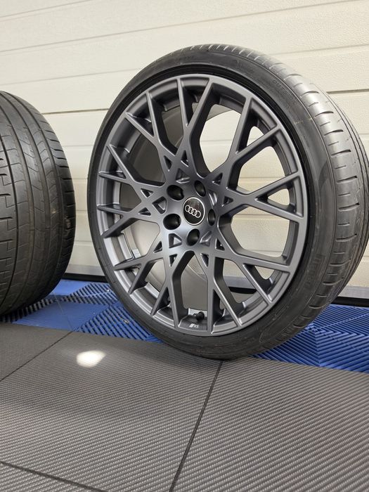 Оригинални Audi RS3 8Y 19" джанти Performance Edition Motorsport + Pirelli