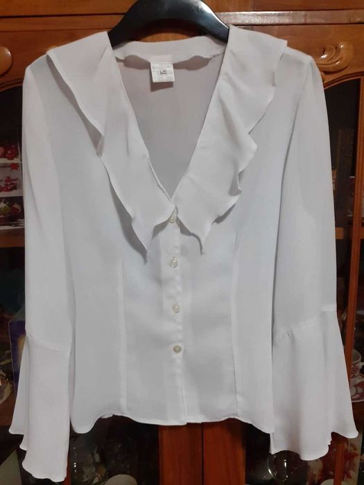 Bluză albă elegantă cu mâneci clopot vâscoză 95%, marimea S-M