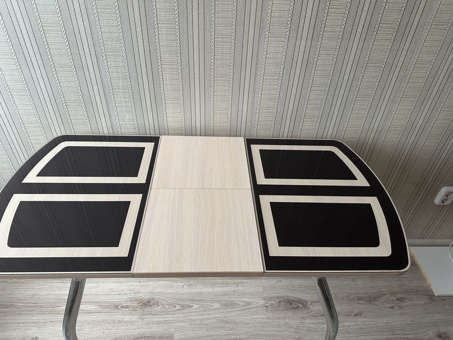 Продам куханный стол