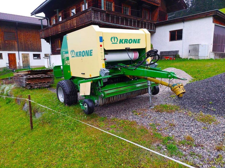 Presa Krone Bellima an 2023 Krone KR 125 Claas Rollant 46 Rollant 44 Rollant 42 Rollant 66Metal Fach John Deere 578 an 2018 Deutz MP 122 Vicon 122