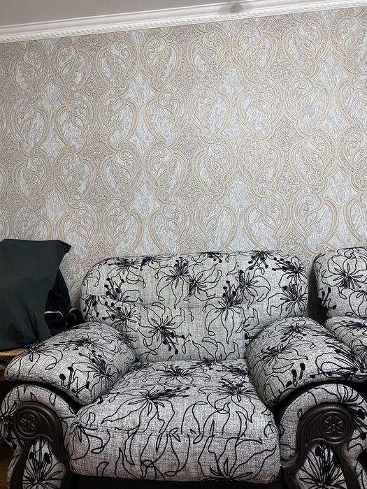 Продам диван и два кресла