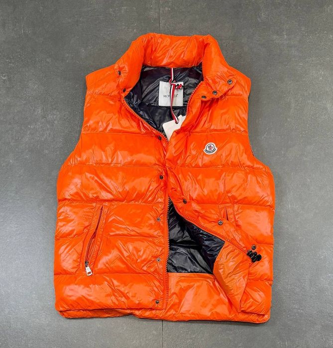 Мъжки елеци различни модели