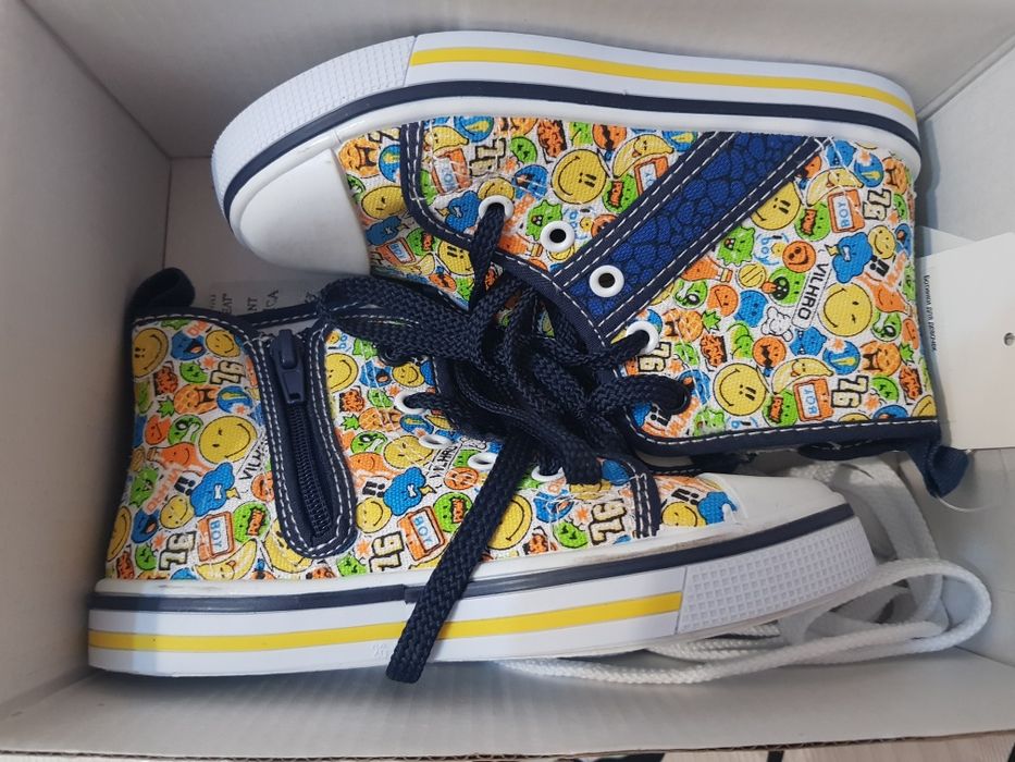 Продам кеды новые!