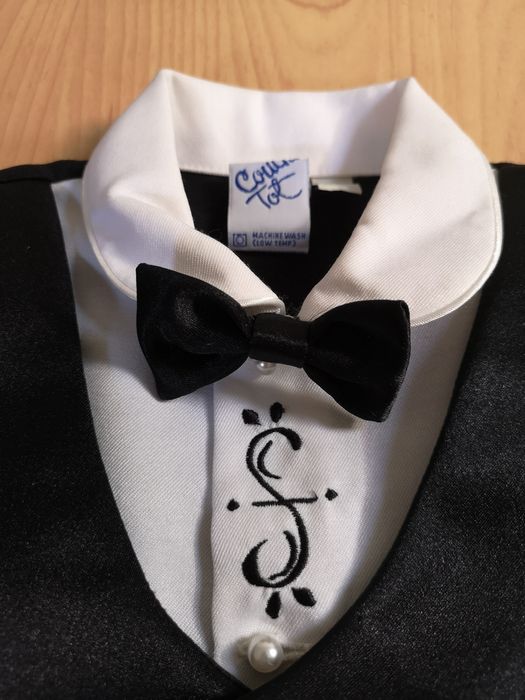 Costum unicat frac botez bebe 9-12 luni, papion