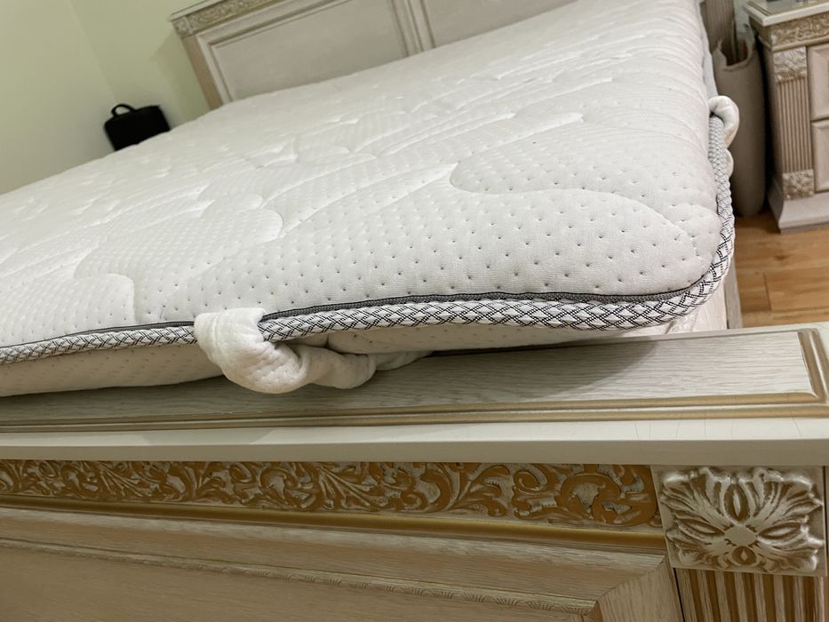 Топпер наматрасник на матрас 180×200 см