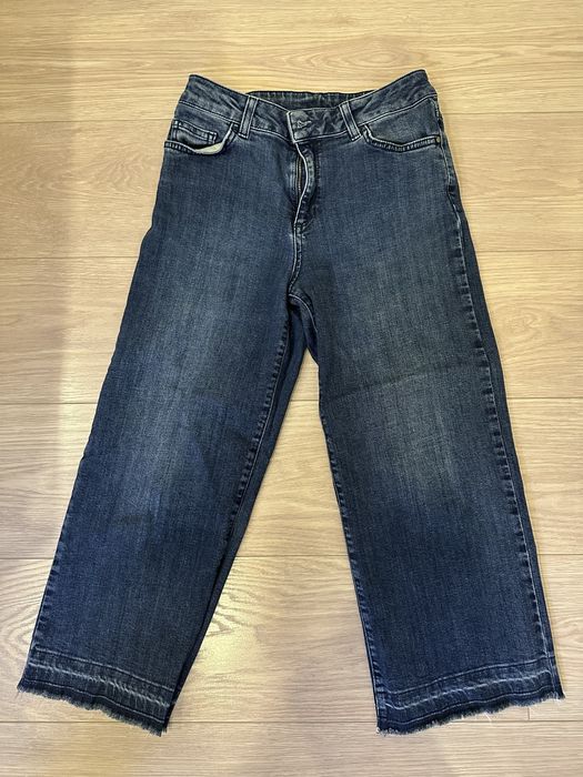 Тъмносини дънки Motivi