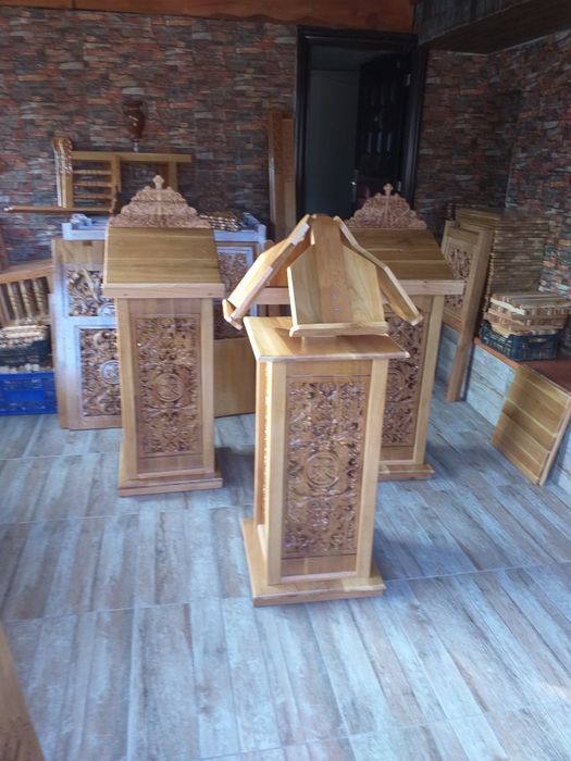 Iconostas din stejar