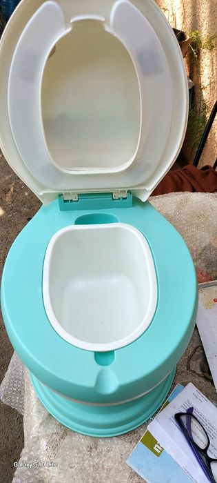 Vând WC (oliță). copii cu vârsta până  de  pana în 3,4 ani