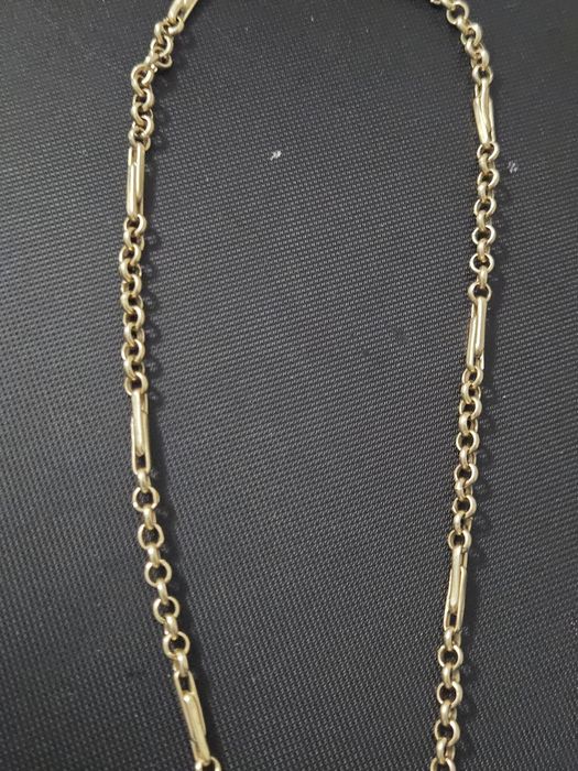 Aur de vanzare de 14k k.pretul este de 500 pe gr