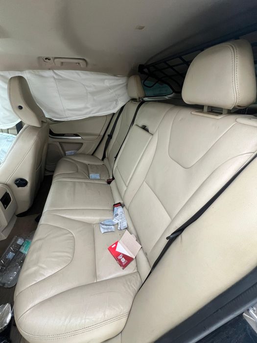 Vând Volvo V60, hybrid, 2.4