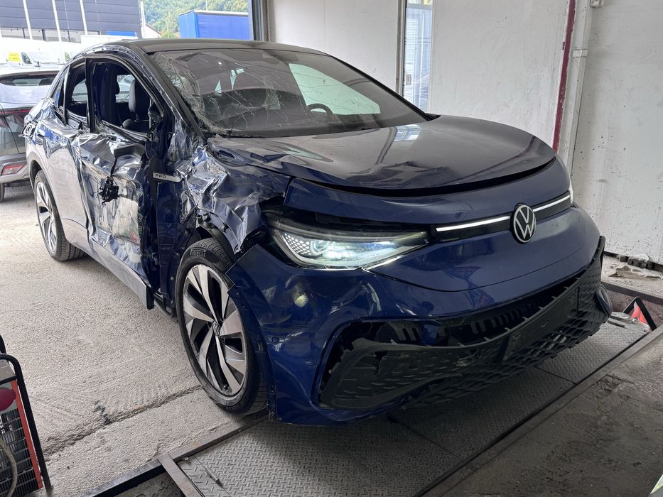 VW ID5 Pro 204 CP avariat