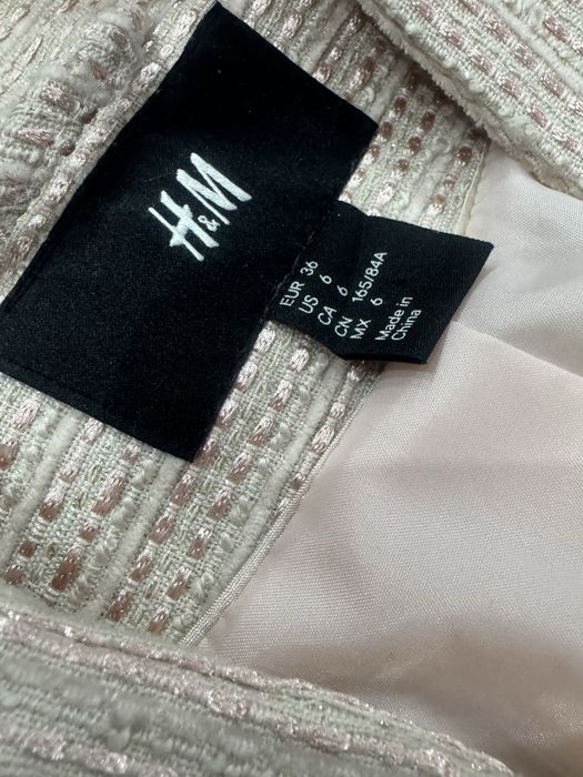 Дънки, тъмносин деним и сака