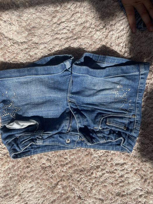 Pantaloni scurti