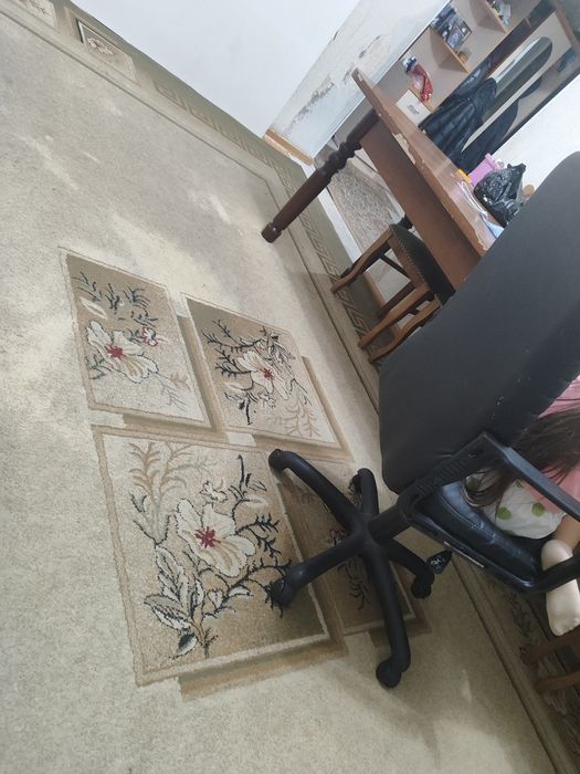 палас сатылады  тез арада